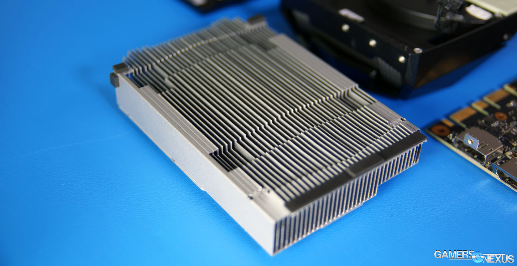 titan-x-hybrid-teardown-5