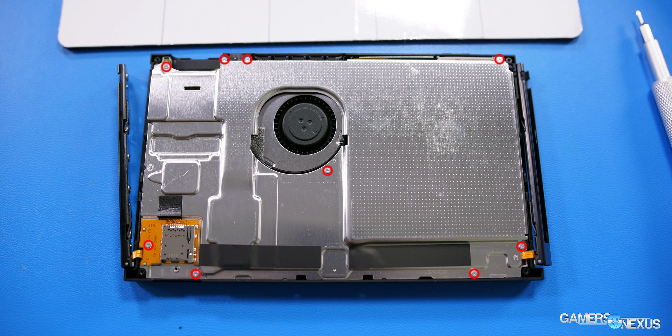 Nintendo Switch TearDown & Internal Components GamersNexus