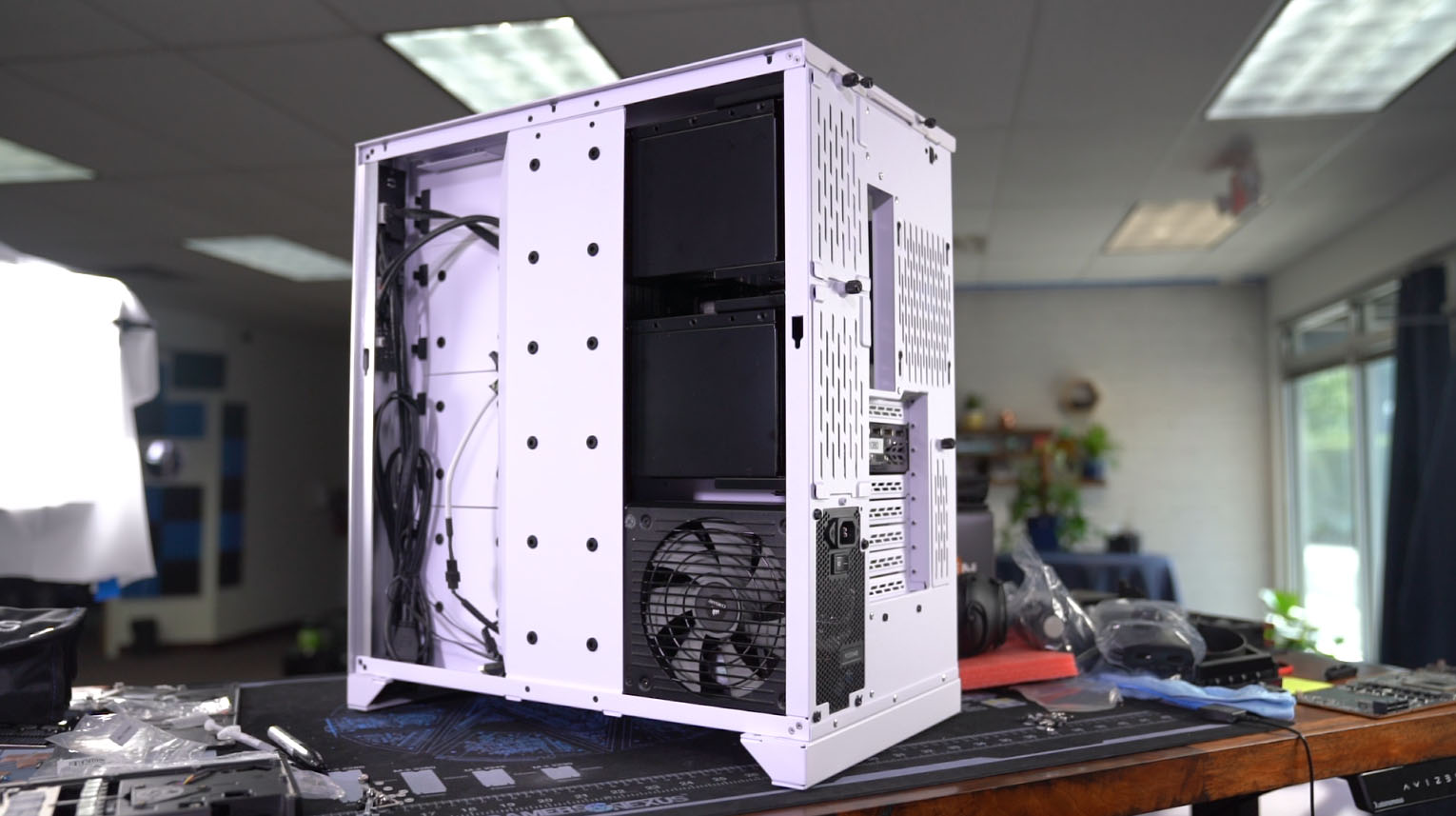 lian li o11 xl article 2